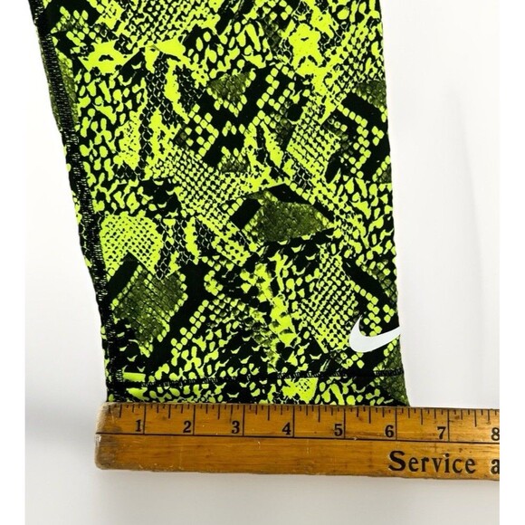 Nike Pro Dri-Fit Snake Print Womens Training Gym Cropped Leggings Size Medium - Picture 5 of 8